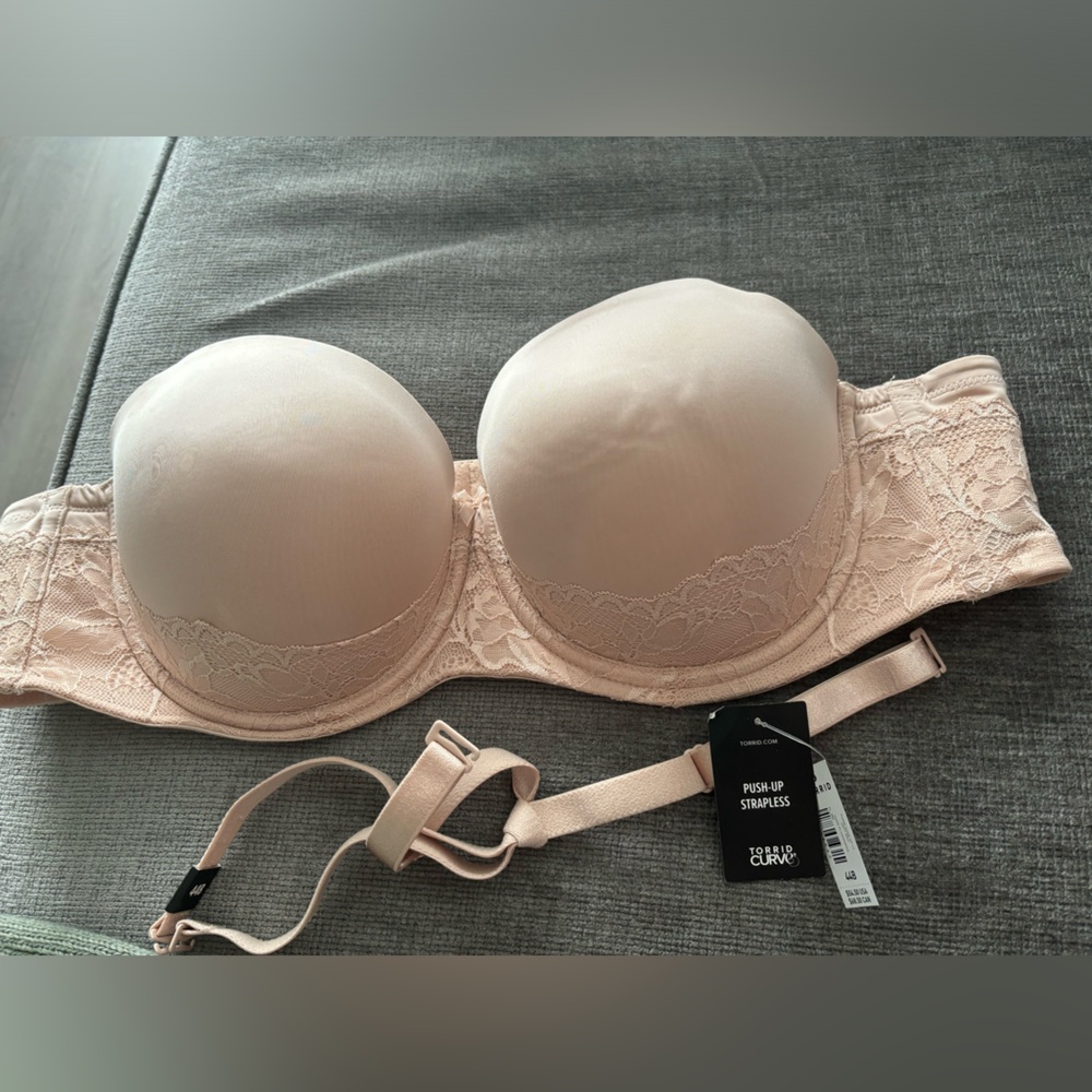 NWT- push up bra Torrid